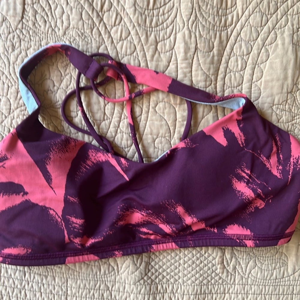 Sports bra